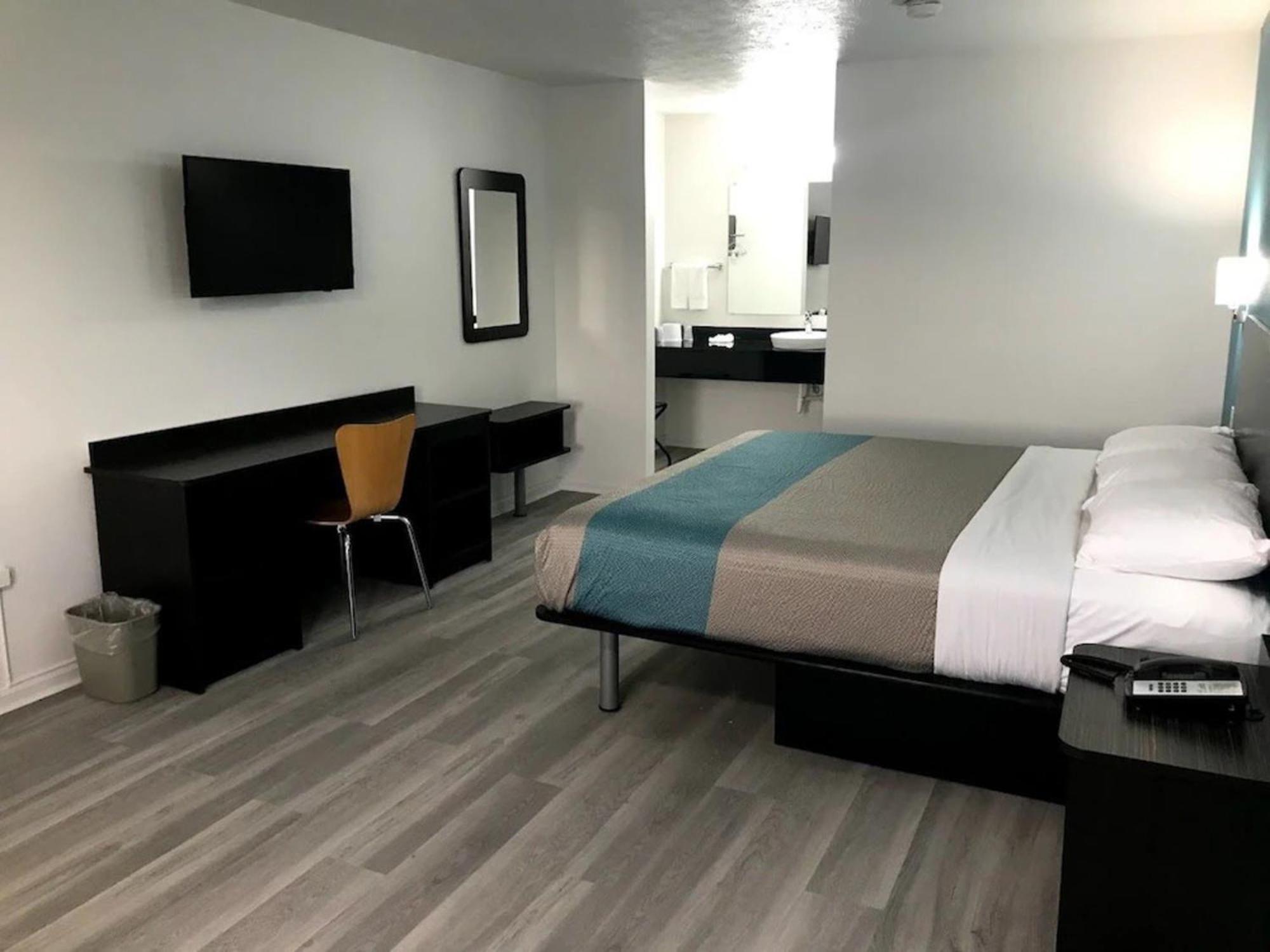 Motel 6-Metropolis, Il Εξωτερικό φωτογραφία